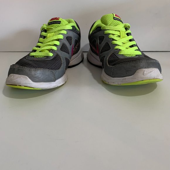 Nike Revolution Gray Neon Yellow and Pink Running Shoe Women’s size 8.5 - Picture 3 of 6